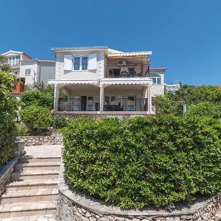 Lejlighed In Okrug Gornji 6139 *